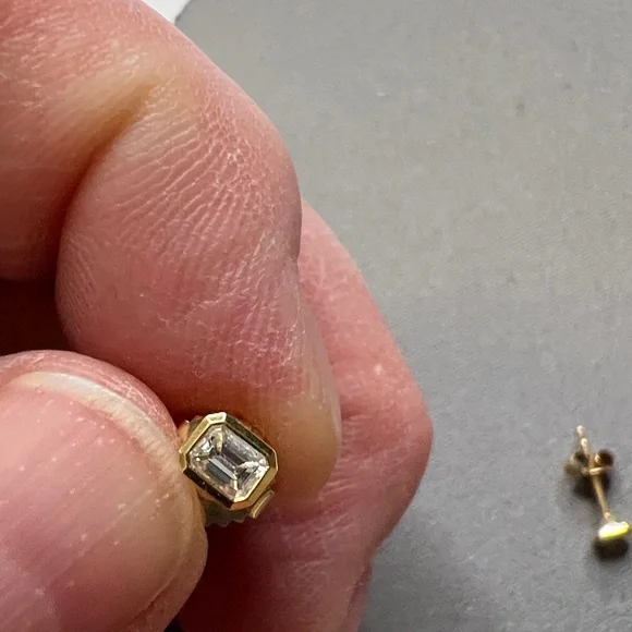 Gold Stud Earrings with Clear Emerald-Cut Stones - Picture 2 of 4